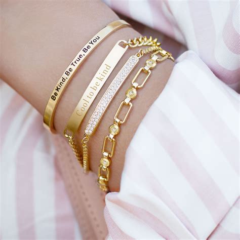 stylish bracelets for women